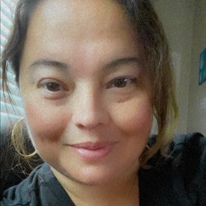 Meet your Posher, Iris